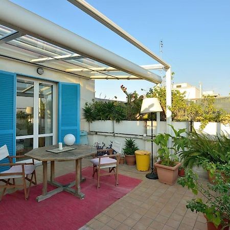 Appartement Super Sunny Penthouse With Terrace à Rome Extérieur photo