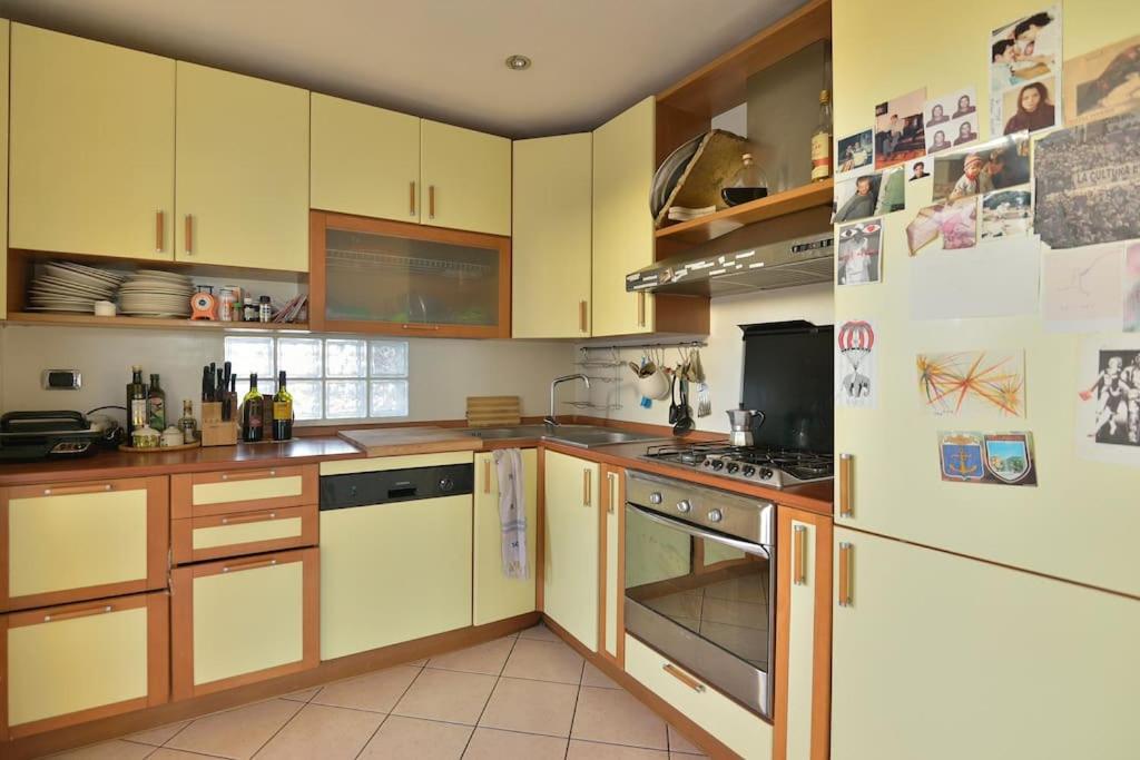 Appartement Super Sunny Penthouse With Terrace à Rome Extérieur photo